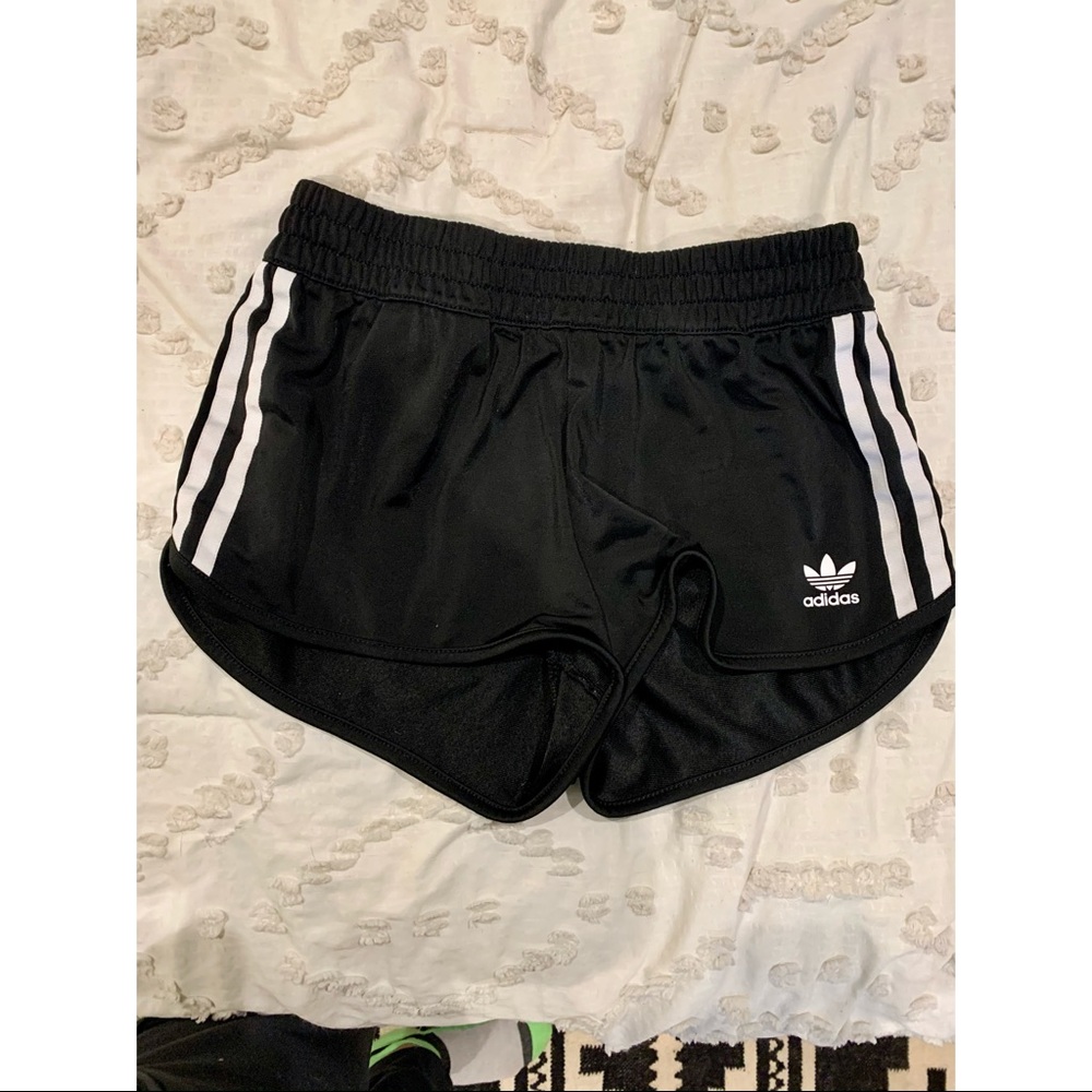 Short adidas athletic shorts